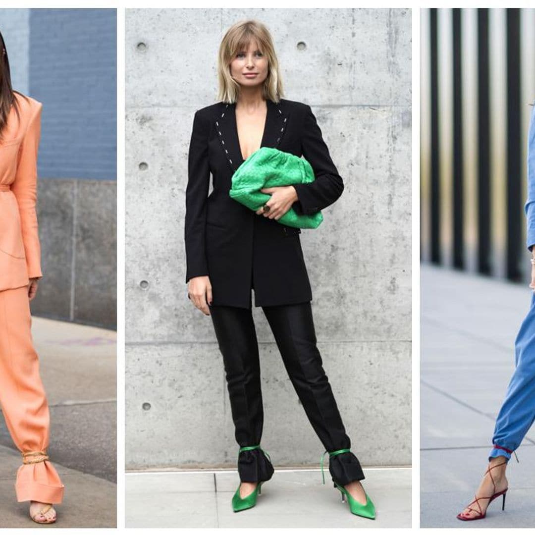 Atar las sandalias por fuera del pantalón, lo más trendy del momento