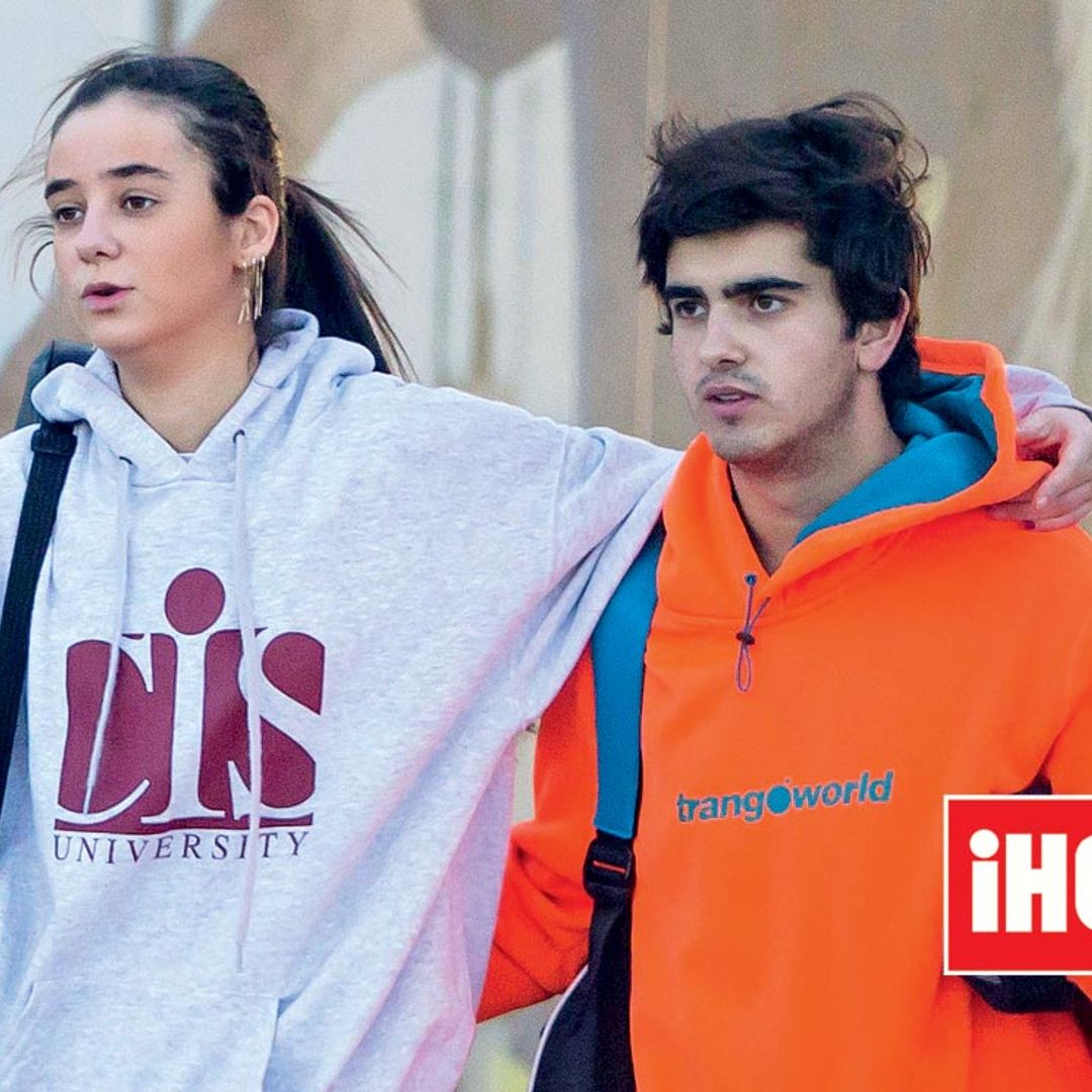 En ¡HOLA!: Victoria Federica y Jorge Bárcenas, besos y deporte