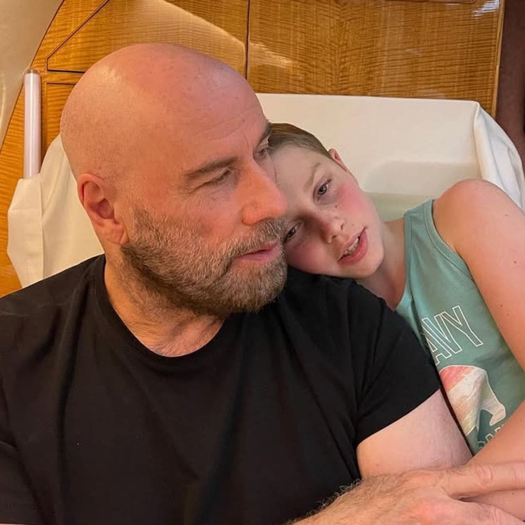 Ben, el hijo de 14 años de John Travolta, un aventurero en Noruega: “No hay montaña lo suficientemente alta para él”