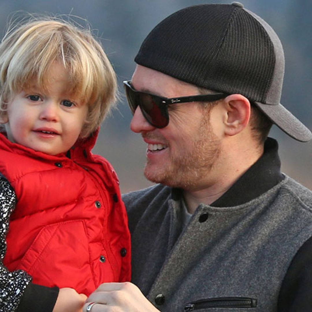 ¿Has oído hablar en español al hijo de Michael Bublé? ¡Para comérselo!