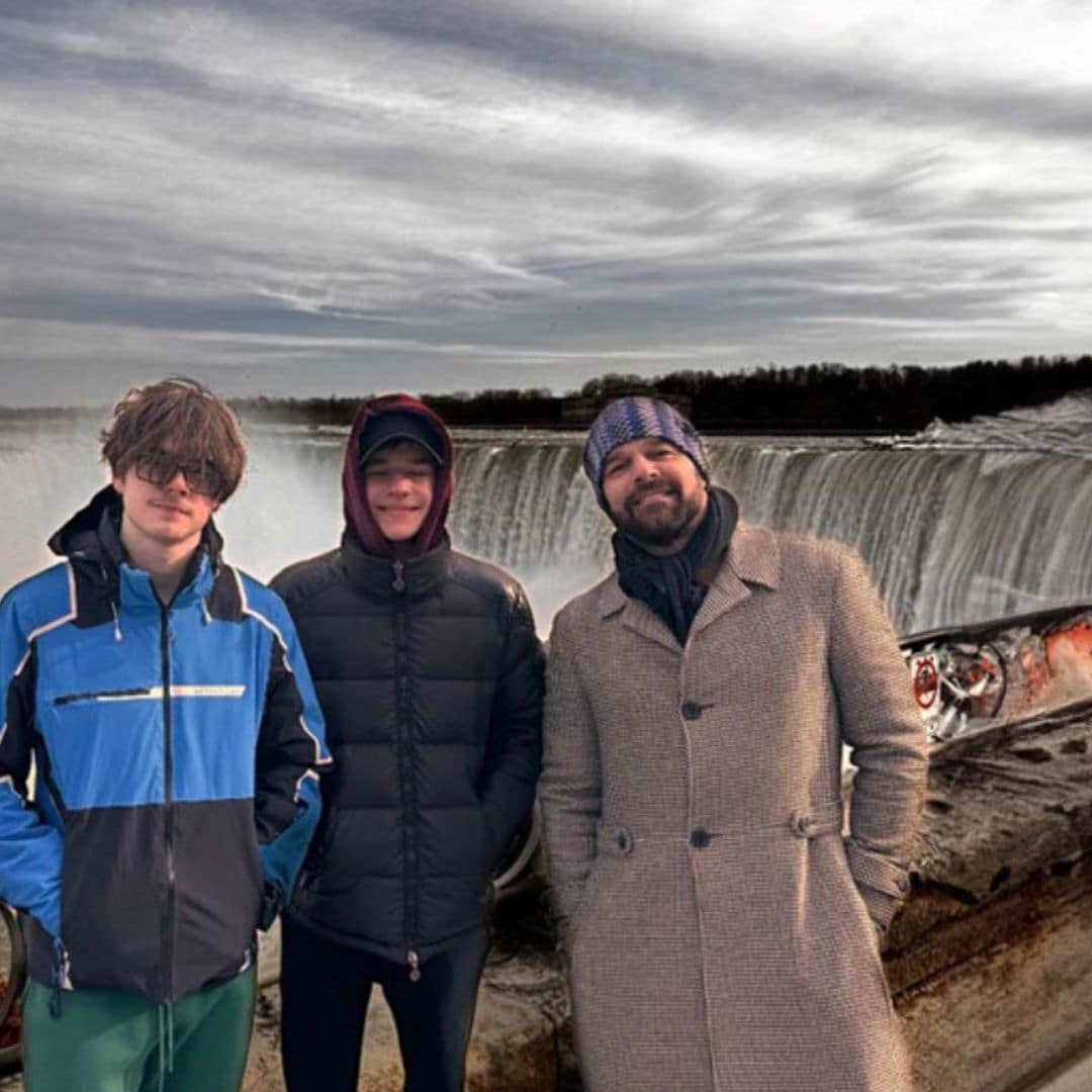 Las espectaculares imágenes de Ricky Martin juntos a sus 2 hijos de 15 años visitando las cataratas del Niágara