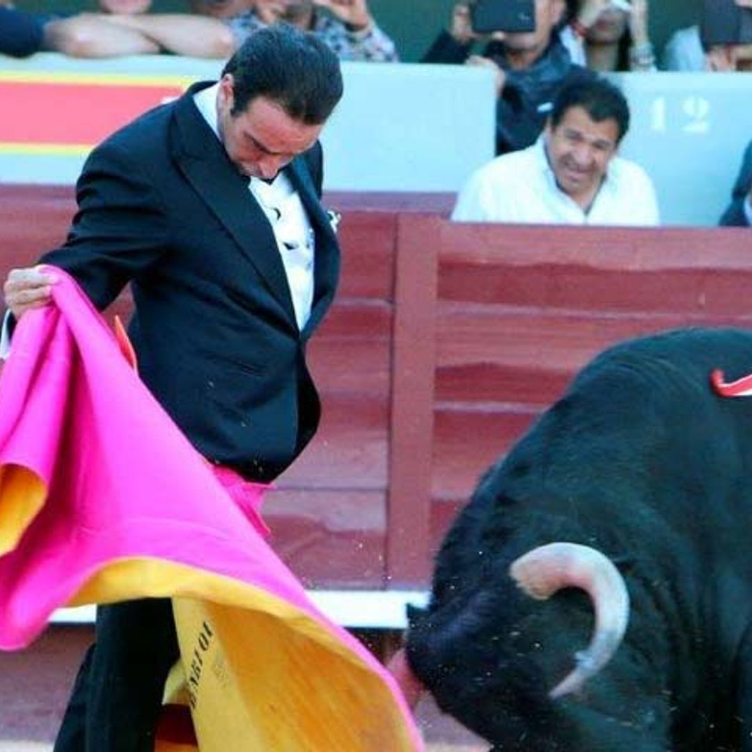 Enrique Ponce o cómo hacer historia en el ruedo vestido de esmoquin