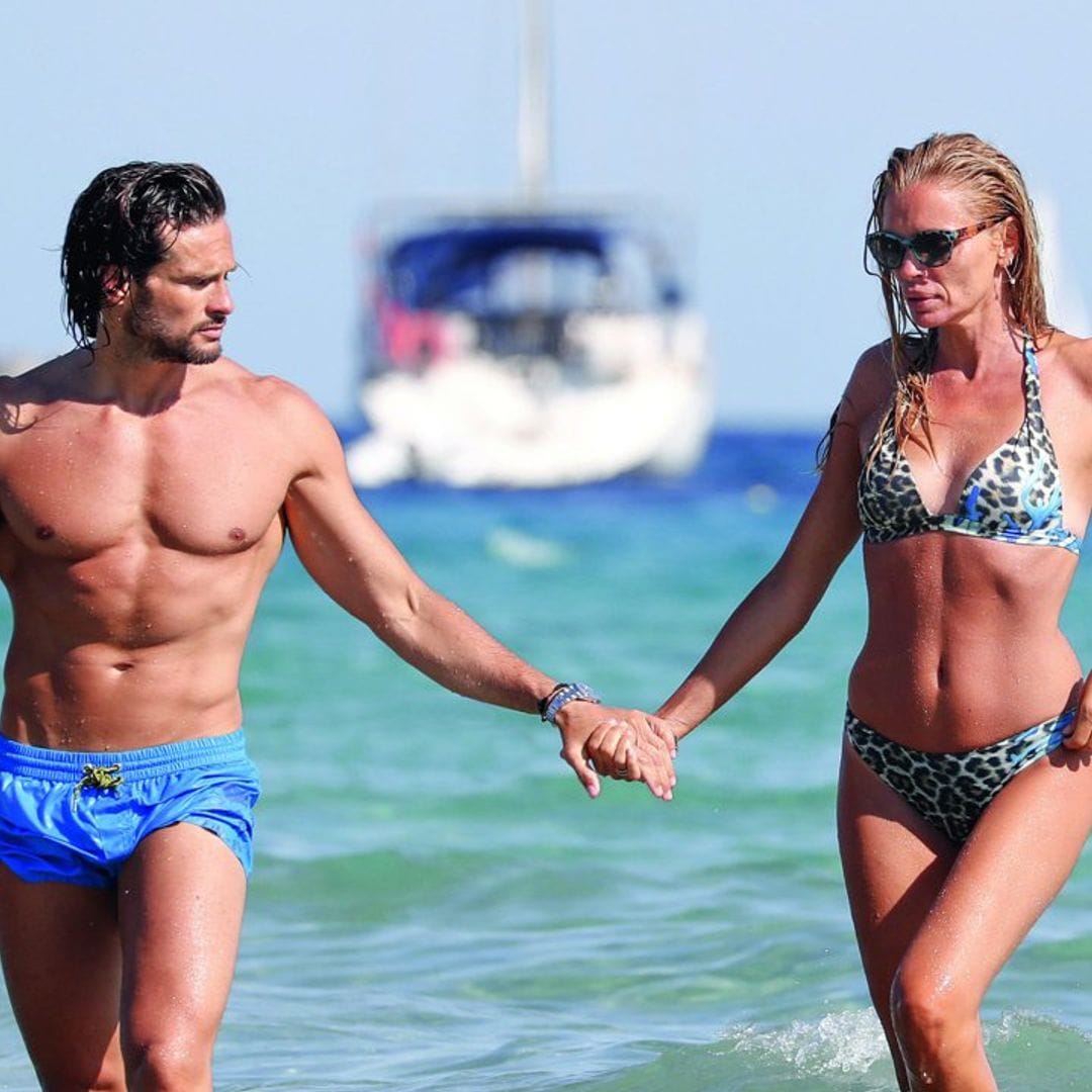 Esther Cañadas vive su segundo apasionado verano con su misterioso amor