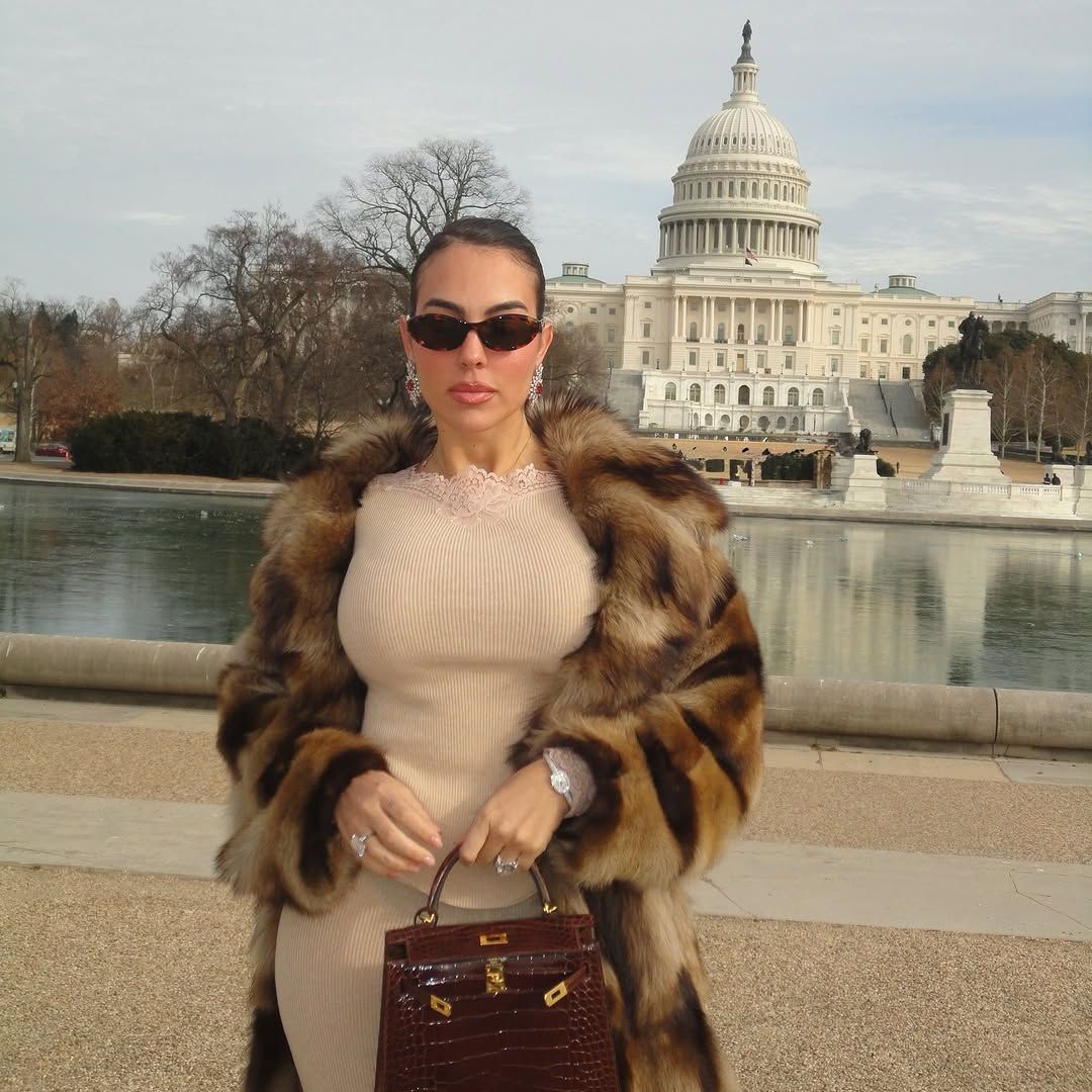 Georgina Rodríguez acompaña a Melania Trump en el estreno de su película biográfica en Washington