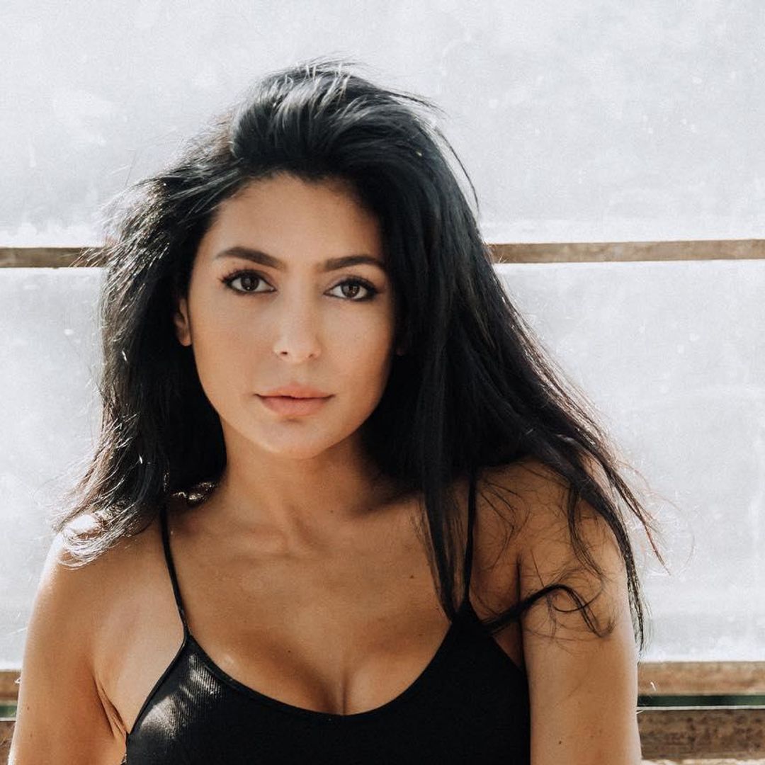 Vanessa Lyon se divierte como quinceañera en su regreso a los escenarios