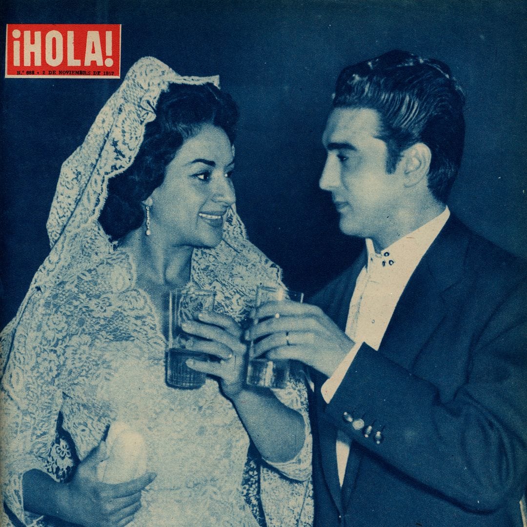 30 años sin Lola Flores: las 7 portadas de la artista en ¡HOLA! que han hecho historia