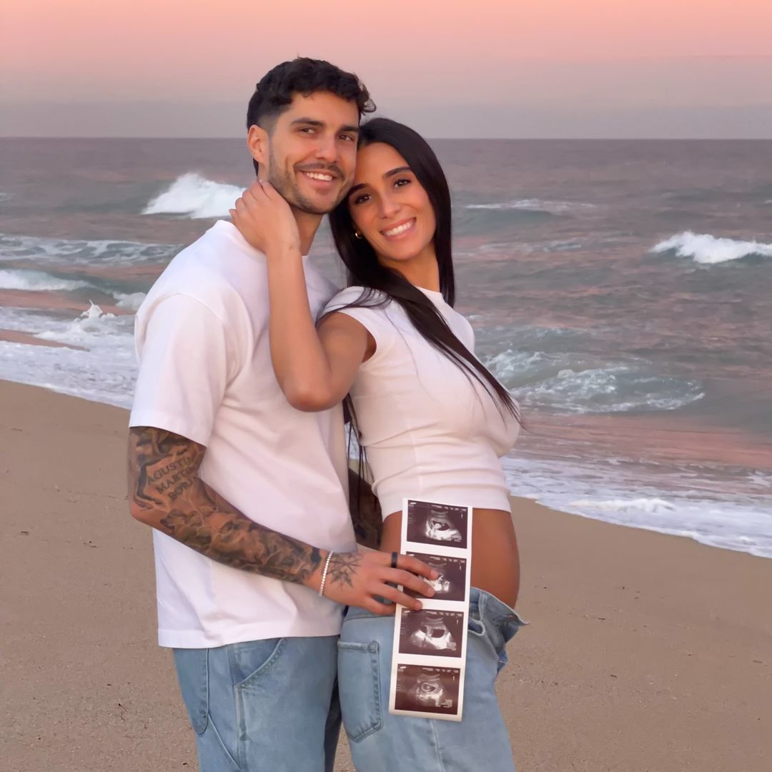 Claudia Martínez y Mario González 