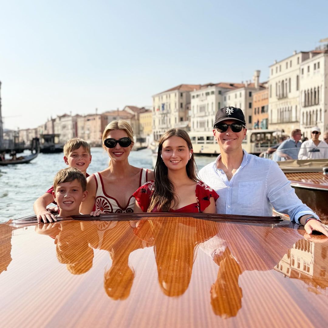 Ivanka Trump y su familia hacen turismo en Venecia antes de la boda de Jeff Bezos y Lauren Sánchez
