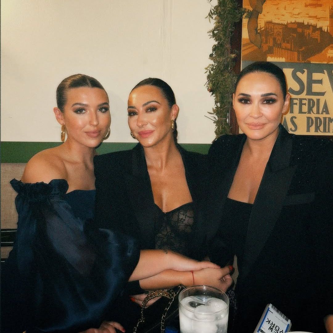 Las mujeres Berrocal y una estrella de Hollywood... la curiosa coincidencia que solo podía pasar en Ibiza  