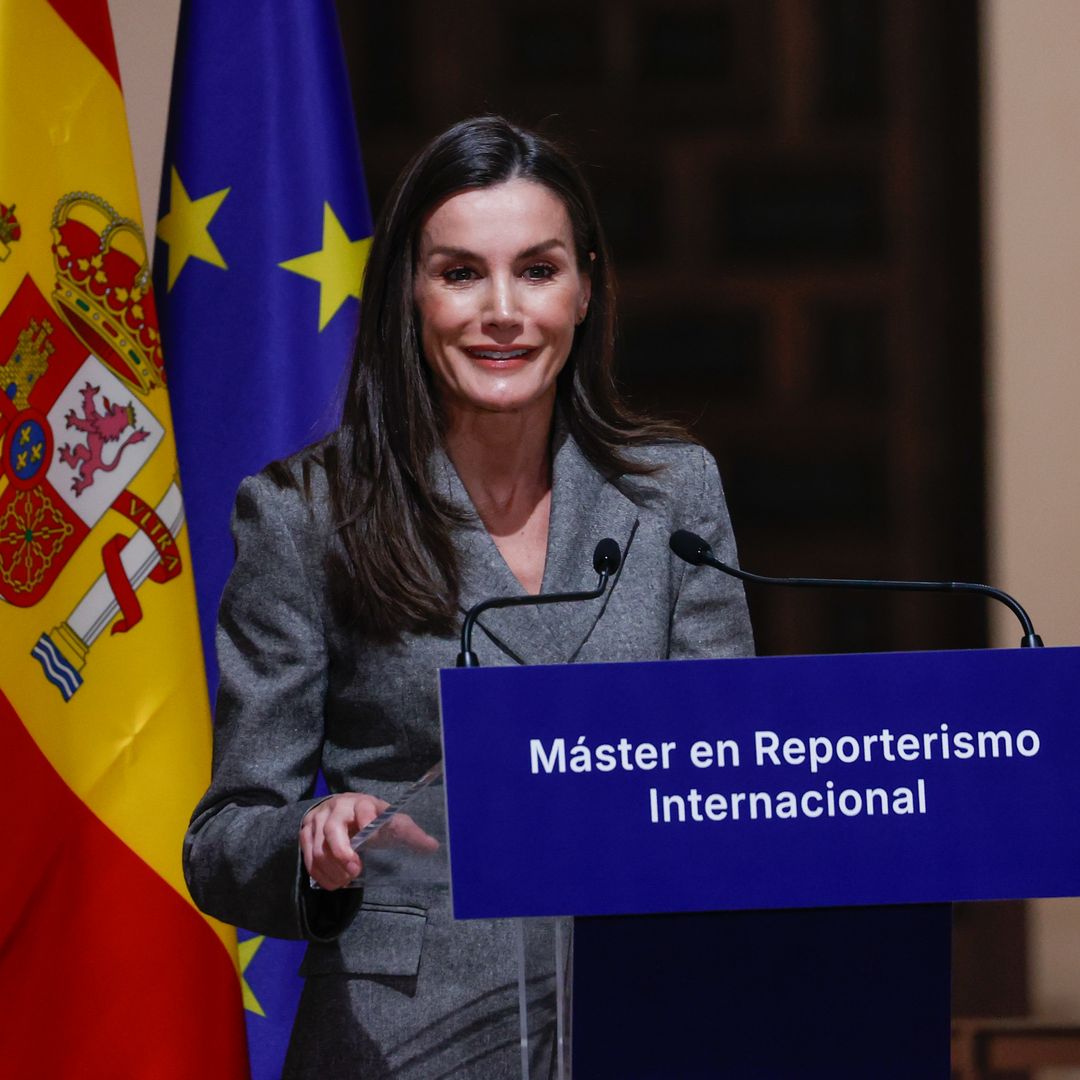 El guiño al cine y a la valentía periodística por el que la reina Letizia se ha hecho viral: ¿qué significa su "buenos días y buena suerte"?