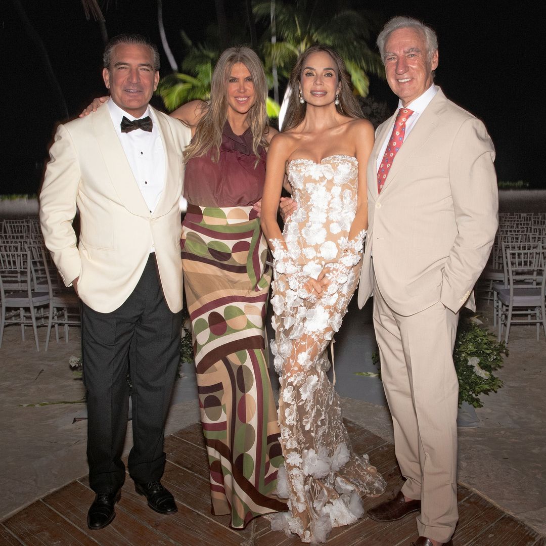 Gigi y Sara con los duques de Terranova, Gonzalo de la Cierva y Patricia Olmedilla