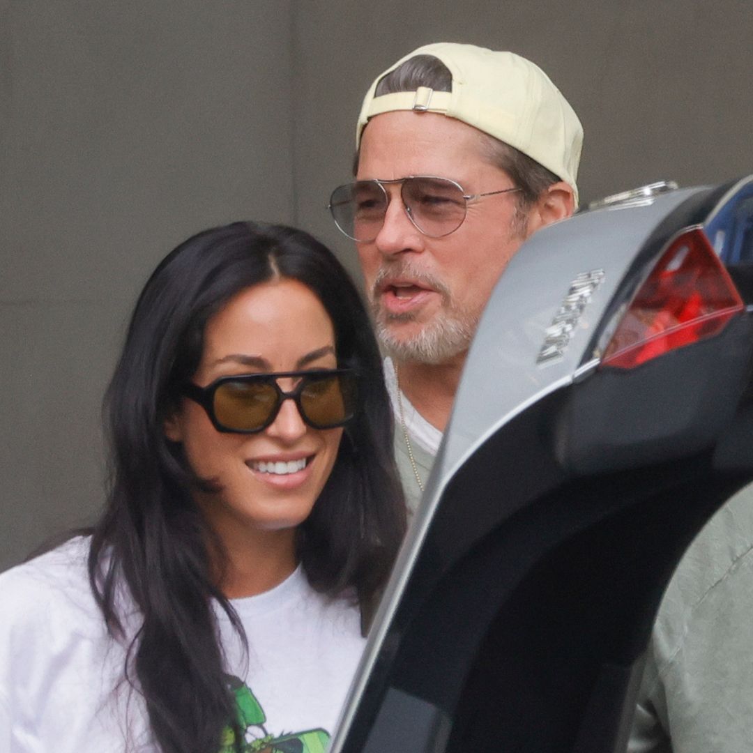 Las imágenes de Brad Pitt e Inés de Ramón abandonando España en avión privado tras una semana entre San Sebastián y Madrid