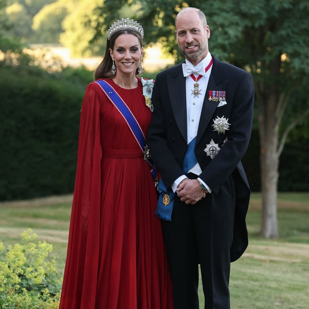 Kate Middleton, con la tiara favorita de Diana de Gales, para su gran regreso en la cena de Estado en honor al matrimonio Macron