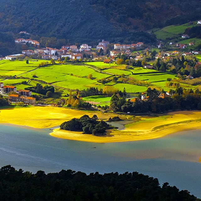 pueblos marineros mundaka guipuzcoa