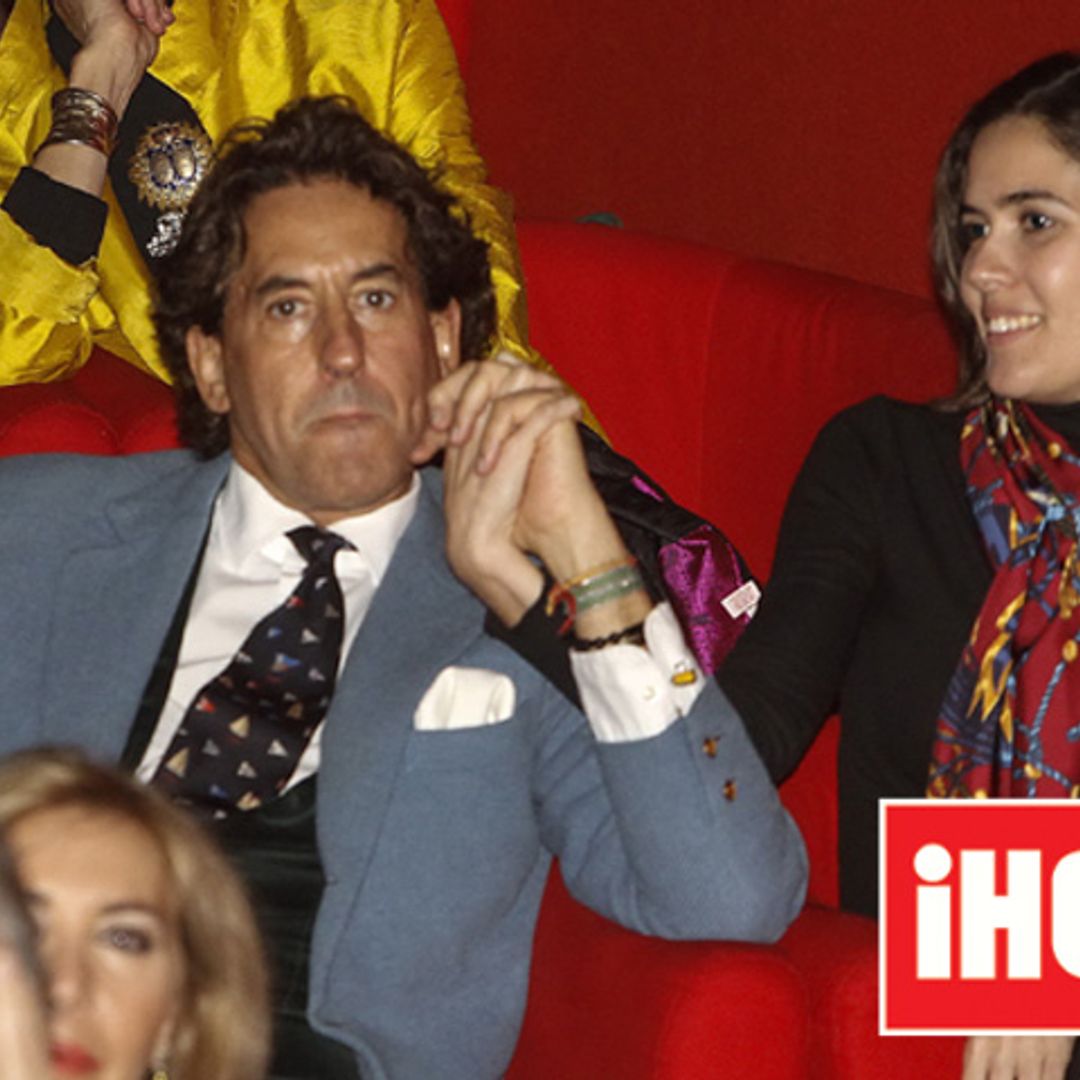 Álvaro de Marichalar presume de novia en Sevilla