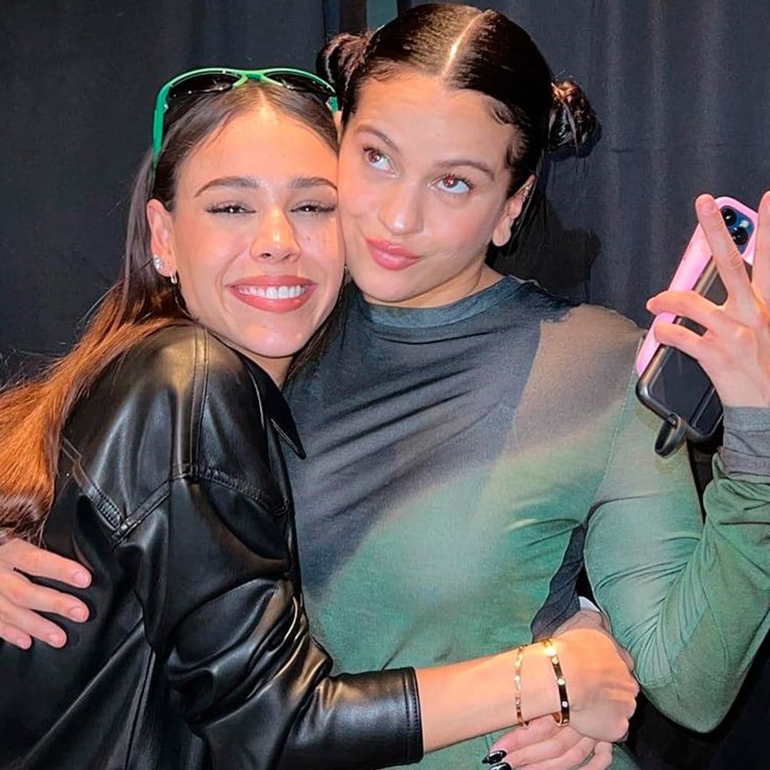 ¡Motomamis! Así fue el encuentro entre Danna Paola y Rosalía