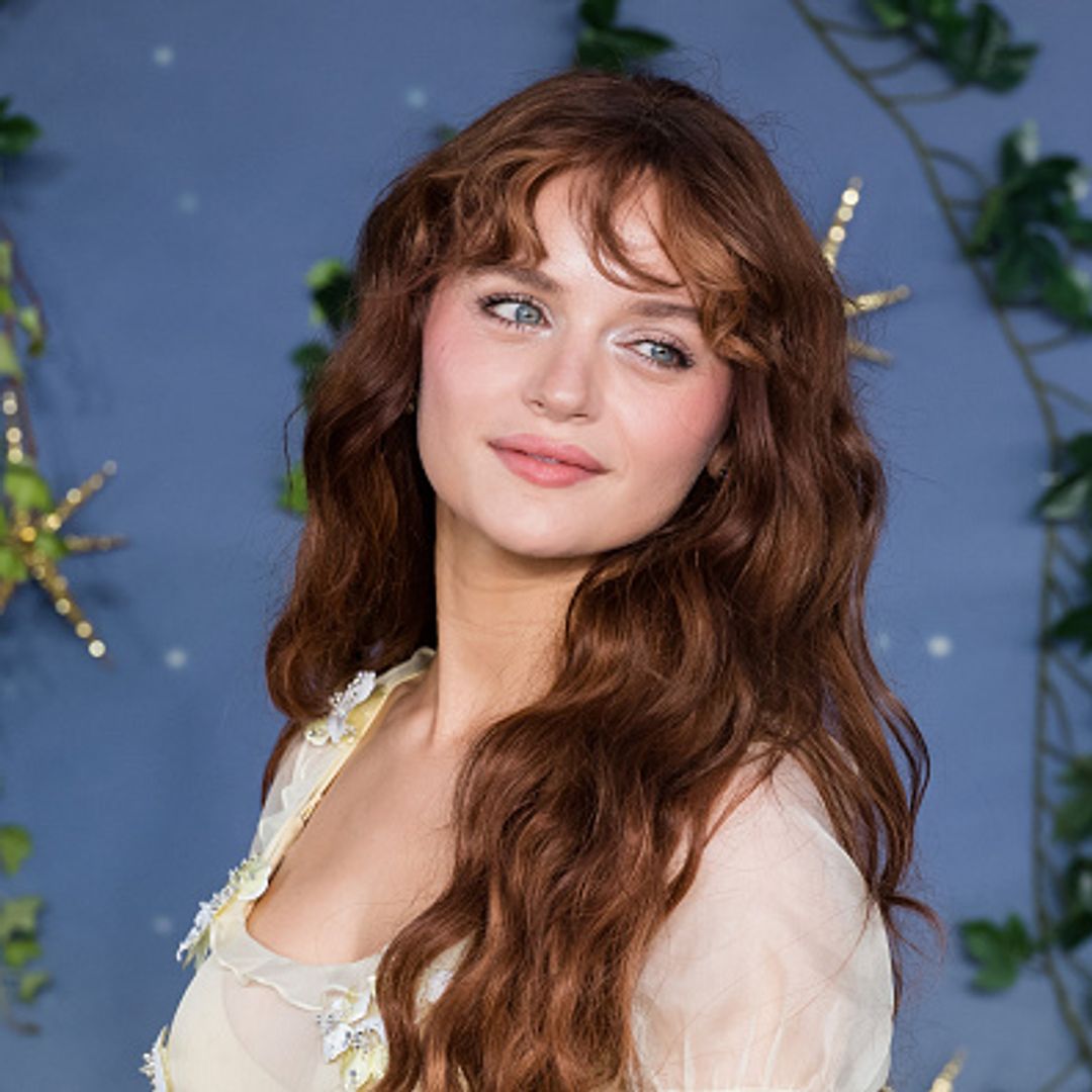El poderoso significado detrás de la nueva melena rojiza de Joey King