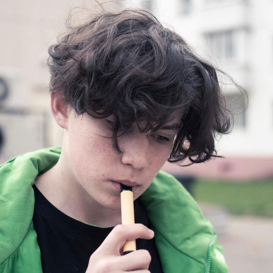 Los expertos alertan del peligro de los vapeadores para niños