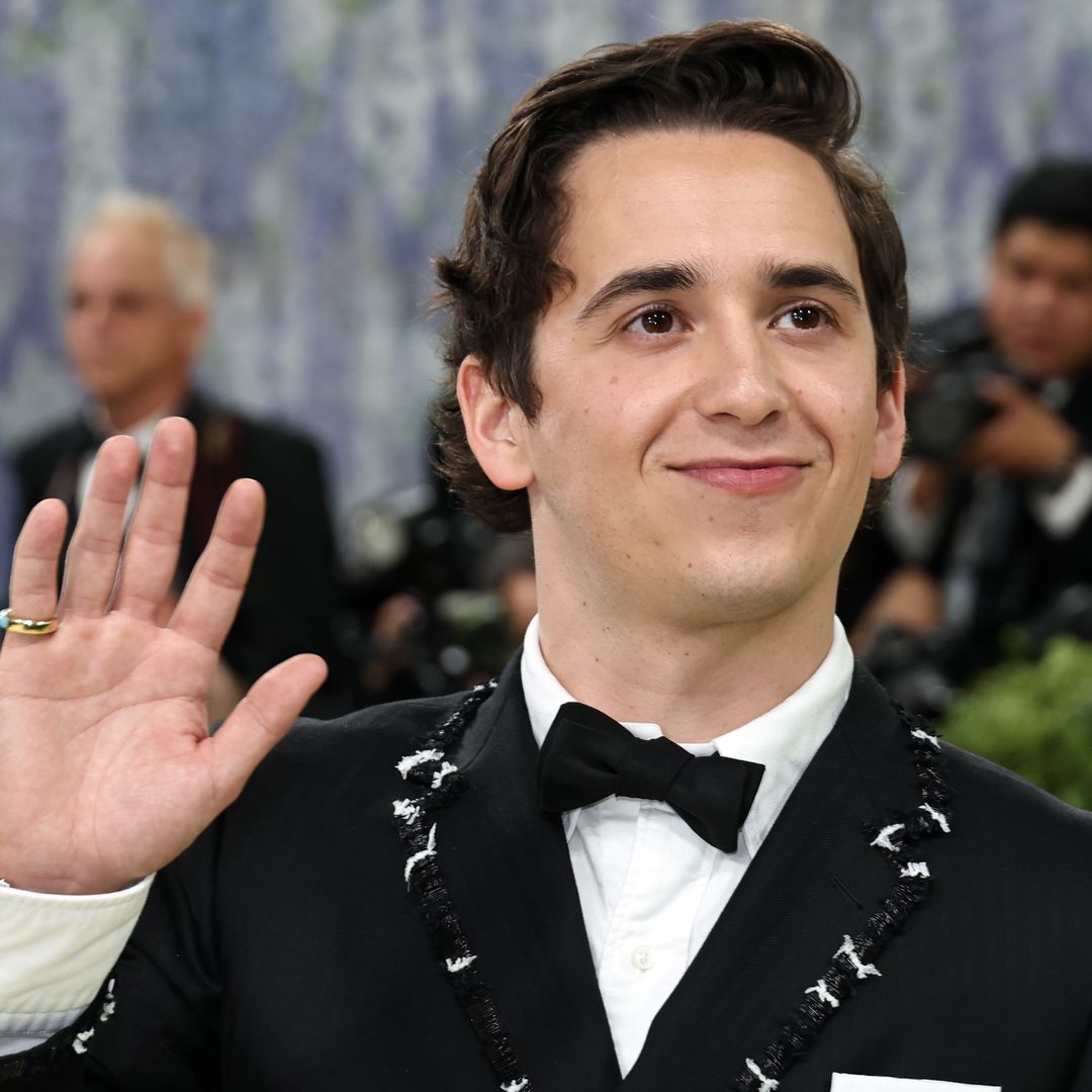 De Saturday Night Live a la fiebre mundialista: Marcello Hernández se convierte en el rostro latino de Airbnb en plena Copa del Mundo