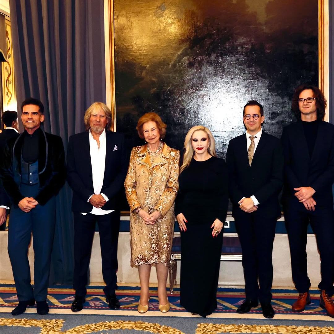 La gran noche de la reina Sofía, con Álex González y José Mercé, entre otros, y una emotiva dedicatoria de Alaska