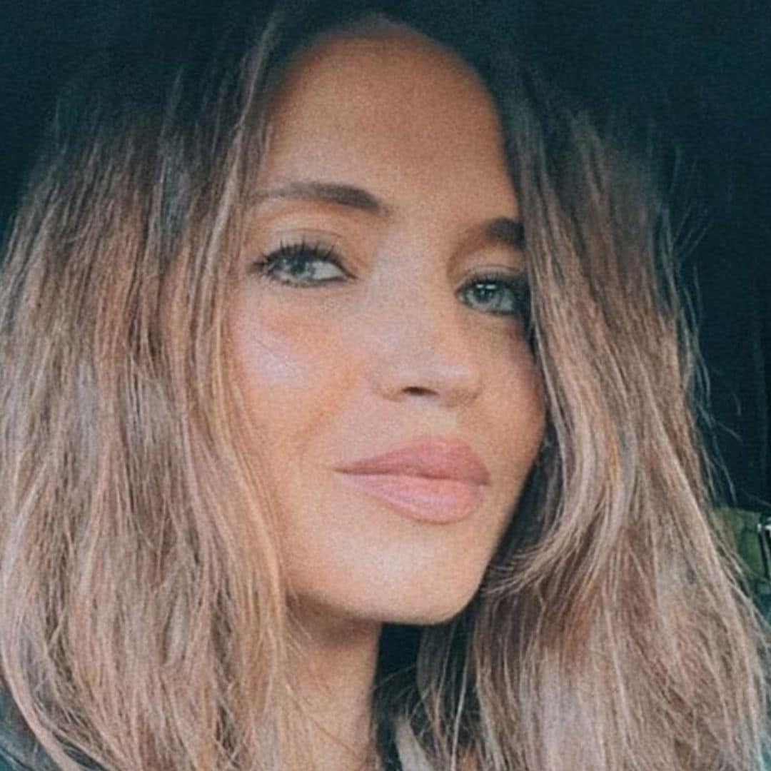 El truco de Sara Carbonero para llevar con estilazo (bohemio) el look 'total denim'