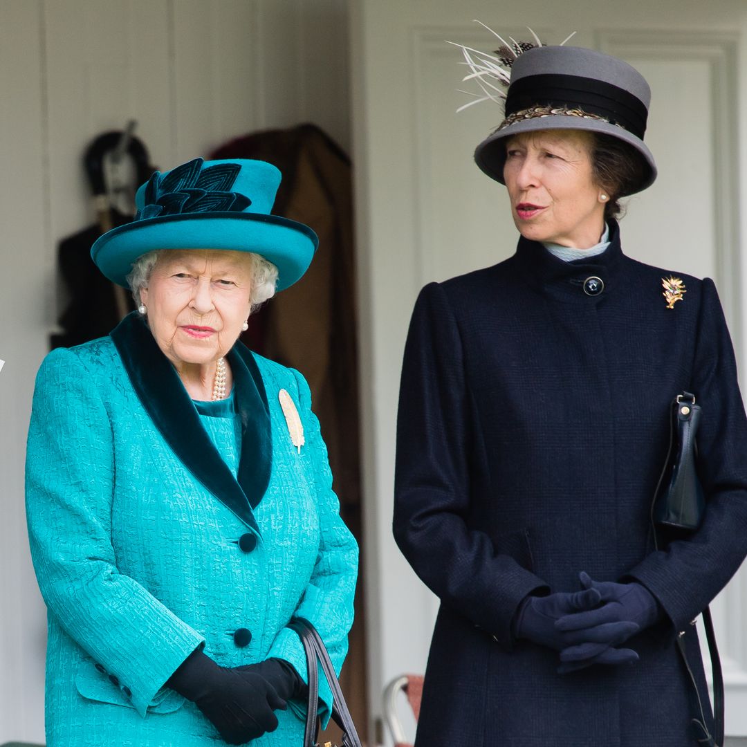 La princesa Ana culmina su histórico viaje ante Suthida de Tailandia con uno de los collares de perlas más emblemáticos de Isabel II
