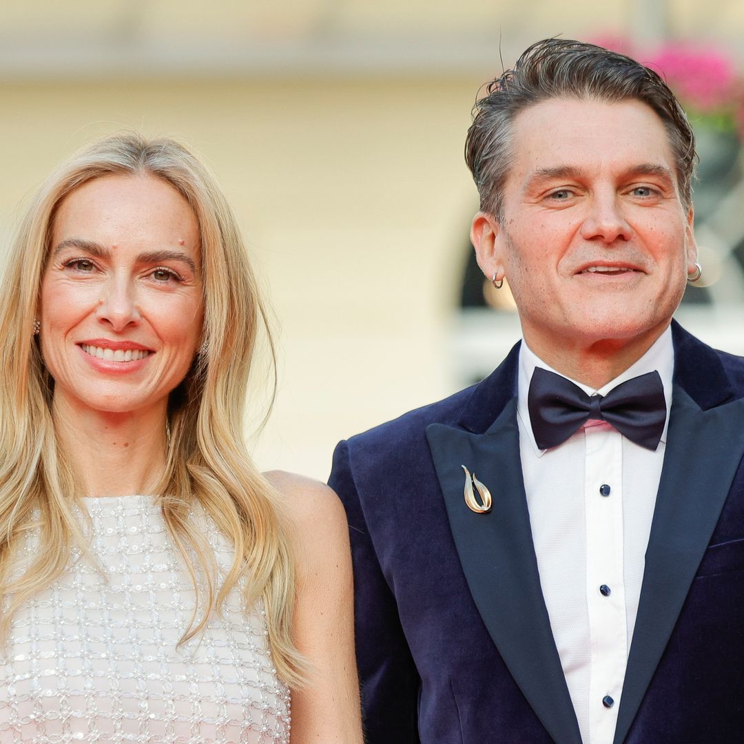 Kira Miró y Salva Reina: así es su historia de amor que nació entre cámaras y sigue conquistando fuera de ellas