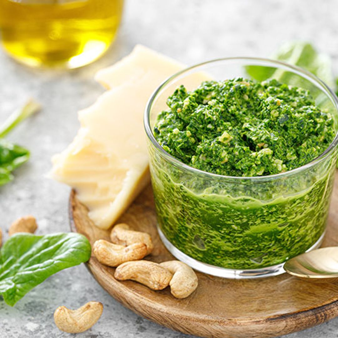 Pesto de anacardos, espinacas y parmesano