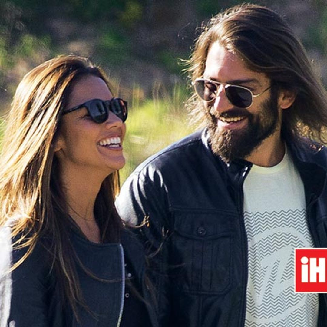 En ¡HOLA!, Lara Álvarez, feliz y enamorada de nuevo junto a Román Mosteiro
