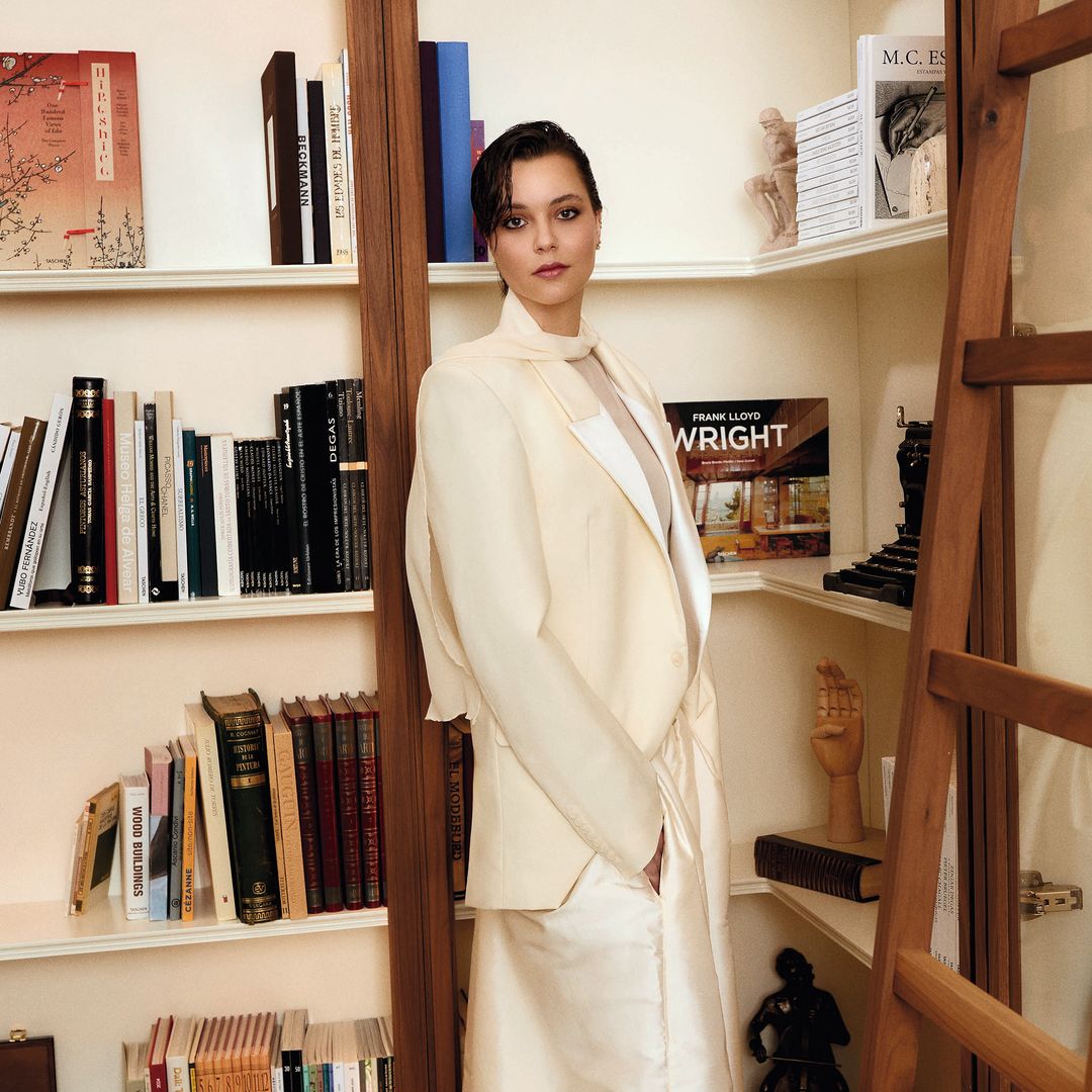 Alejandra Cortina Cué nos descubre sus grandes pasiones más allá de la literatura: amor por el cine, la fotografía, el arte y la moda
