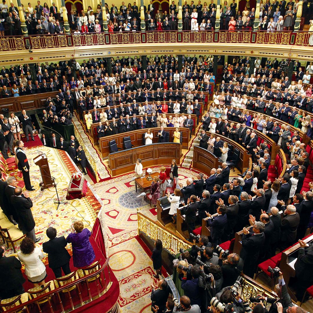 El rey Felipe hablando ante las Cortes el día de la proclamación