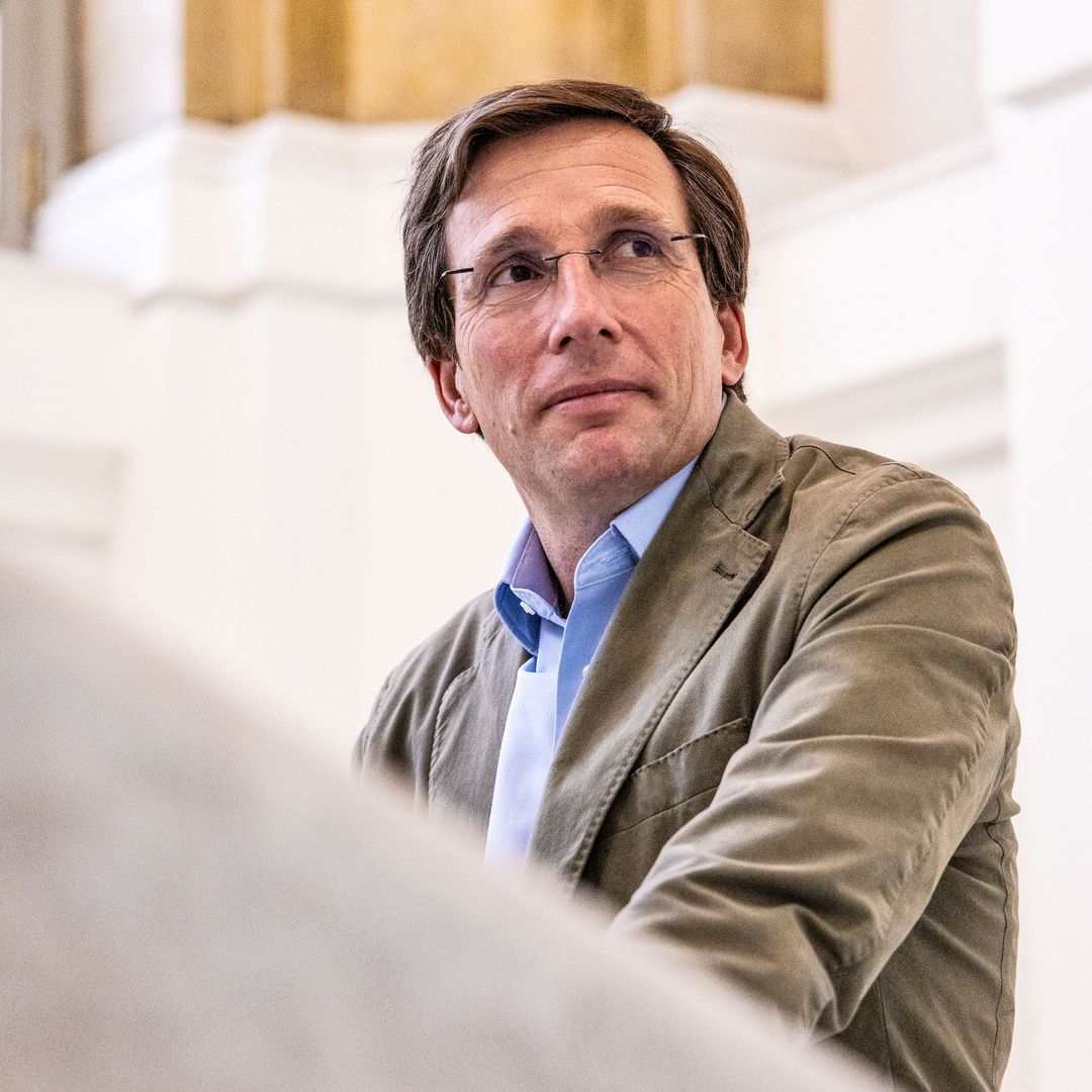El alcalde José Luis Martínez Almeida nos descubre los secretos de la Fórmula 1 en Madrid: "Es la única capital de Europa que alberga un Gran Premio"