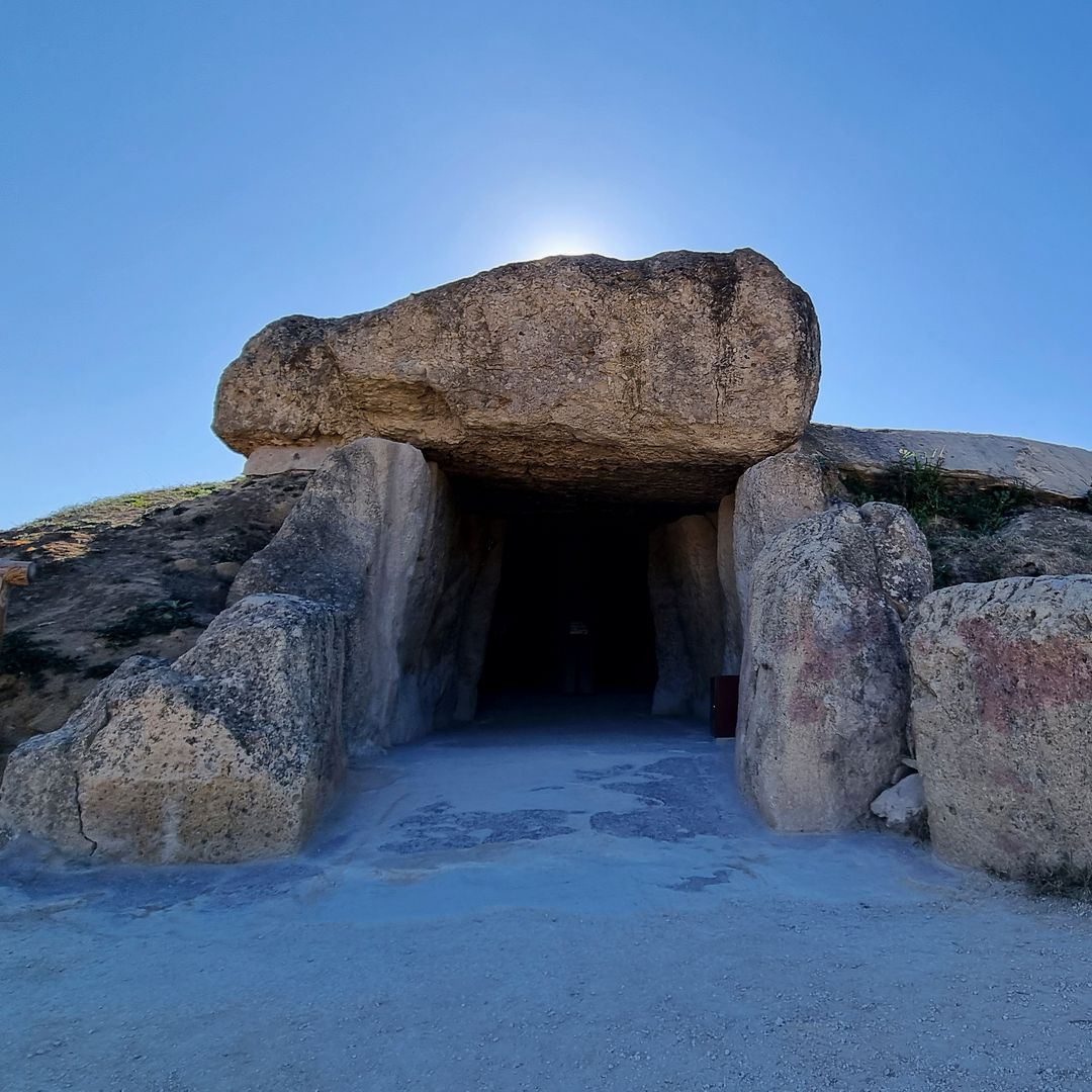 El sorprendente hallazgo arqueológico en España: una tumba de 5.000 años repleta de objetos de prestigio