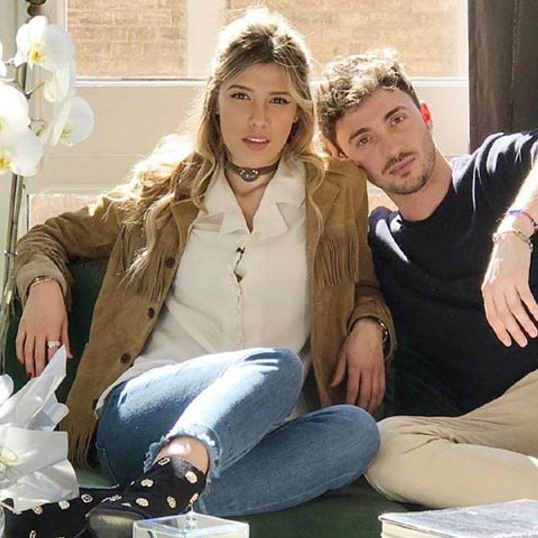 Un día en el taller de Ze García, el diseñador de las 'influencers'