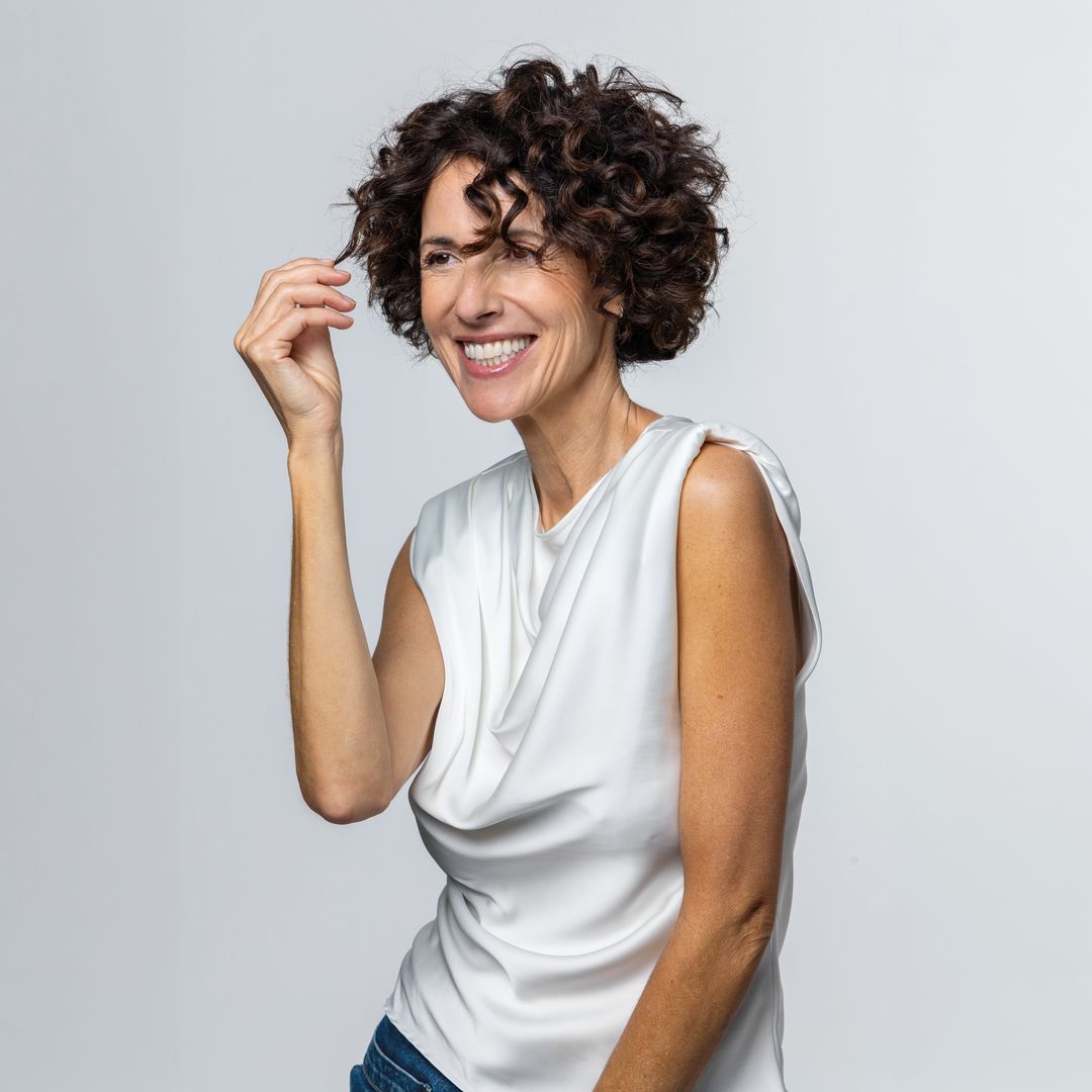 El método de Natalia López para unos rizos perfectos y con volumen (y el error con el secador que debes evitar)