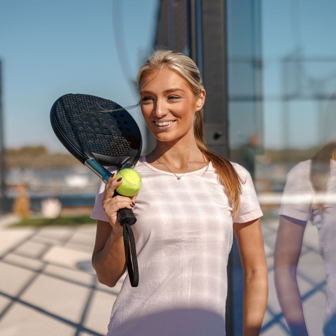 Pádel: te contamos todo lo que tienes que saber sobre el deporte del momento