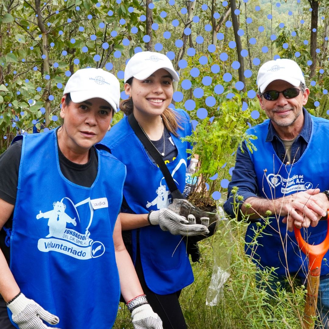 Voluntarios en el Huerto Comunitario Tixcacal