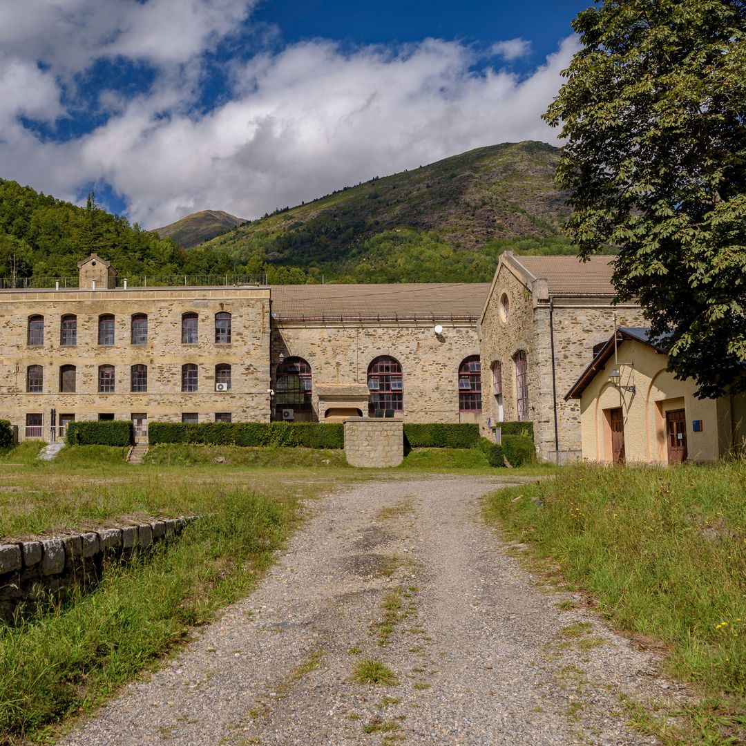Central hidroeléctrica de Capdella en Vall Fosca, Lleida