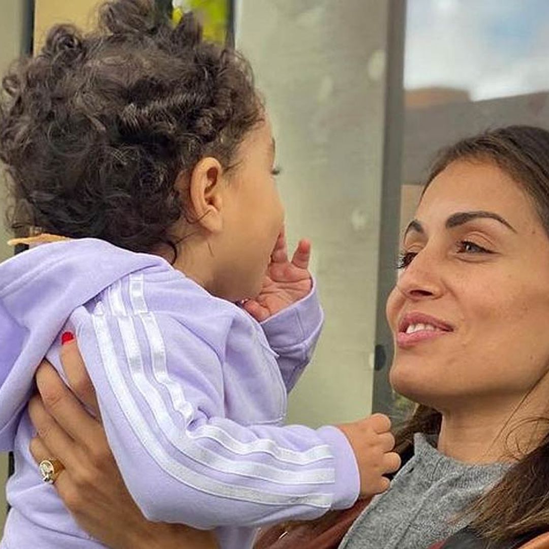 Hiba Abouk cuenta cómo la maternidad ha cambiado su vida: 'Soy mucho más feliz'