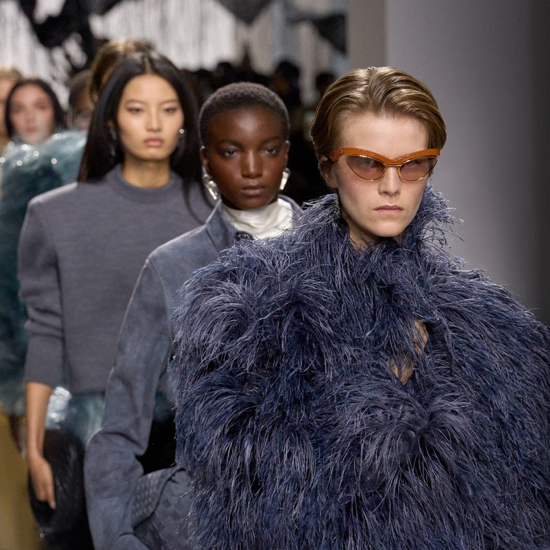 Una nueva era con sello femenino: todo sobre el debut de Louise Trotter en Bottega Veneta