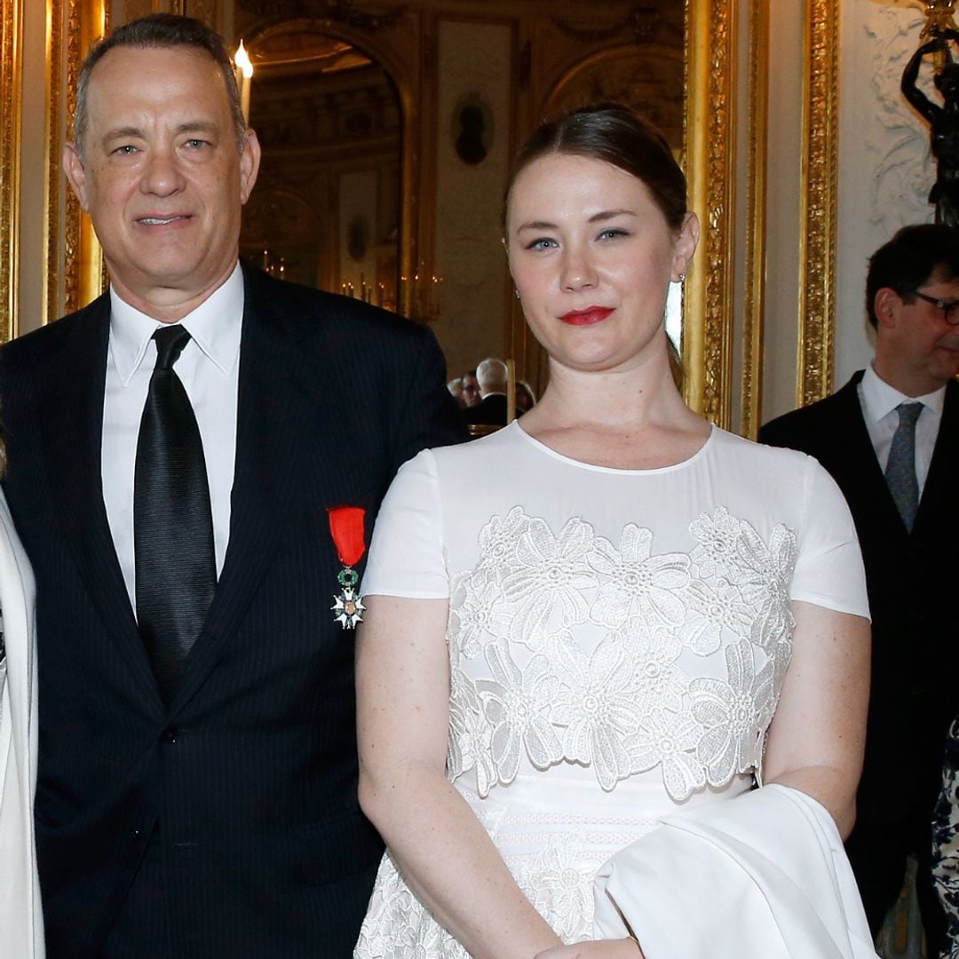 Hija de Tom Hanks revela haber tenido una infancia turbulenta 'llena de violencia y carencias'