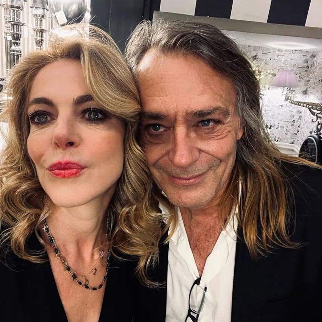 Óscar Garavani con su amiga Glaudia Gerini en una instantánea que compartieron en Instagram