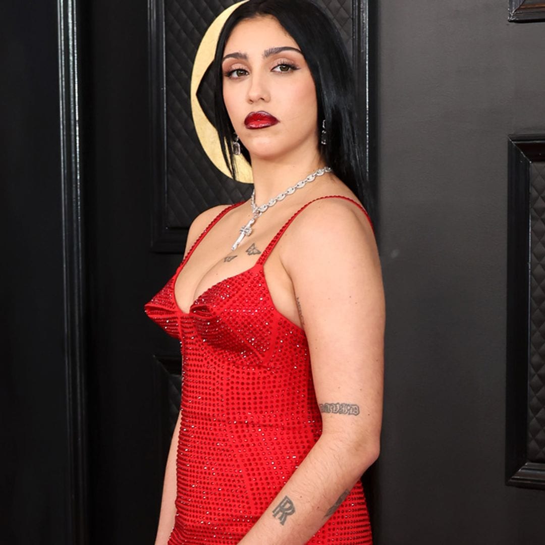 Lourdes Leon, heredera de estilo de Madonna con un corsé y su cruz de diamantes