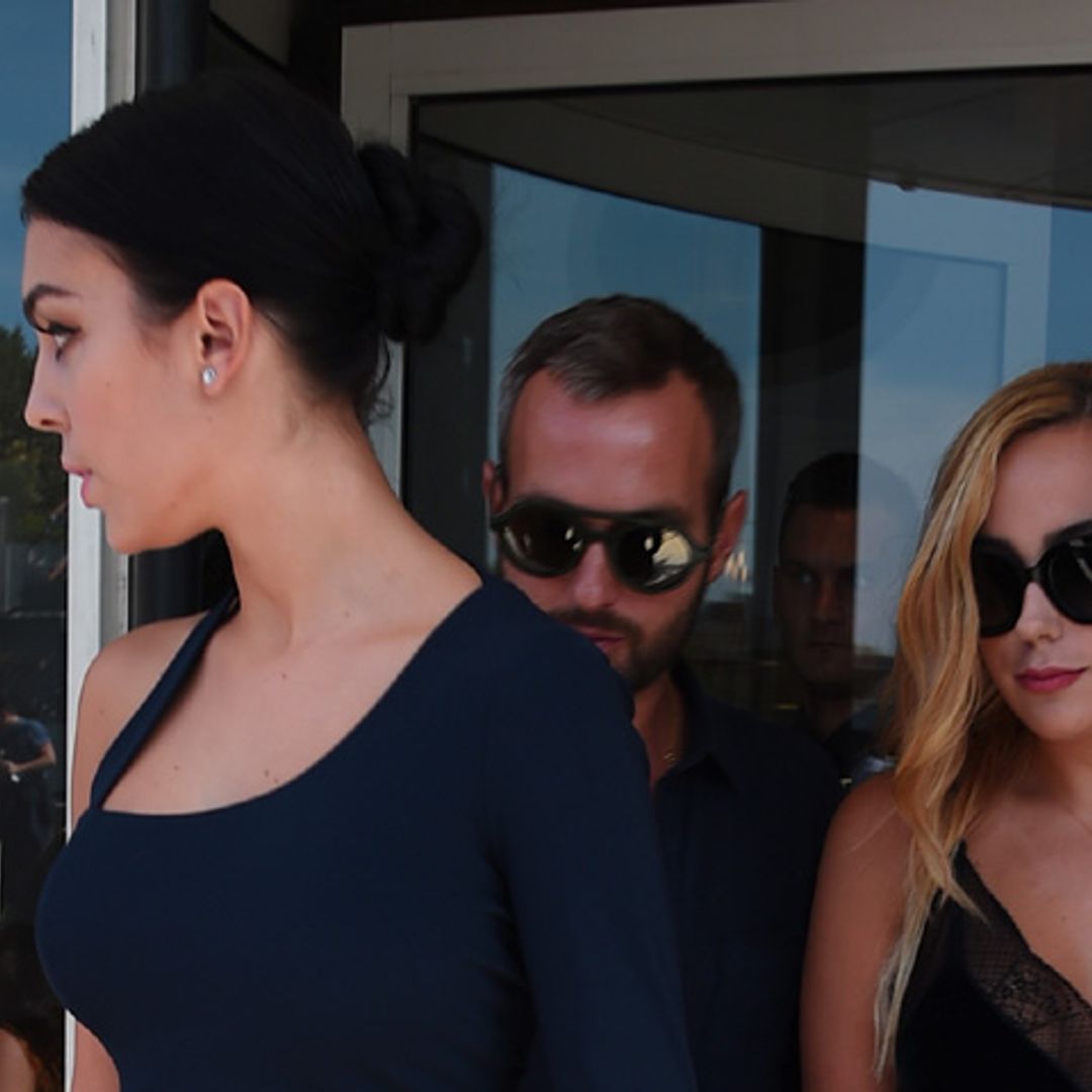 Ivana Rodríguez, la hermana de Georgina que recorre el mundo a su lado