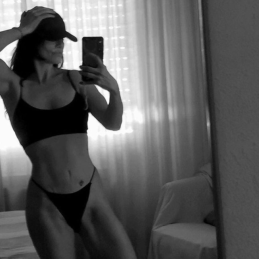 Beatriz Rico presume de tipazo a los 51 años y admite lo que le da vergüenza hacer en el gimnasio