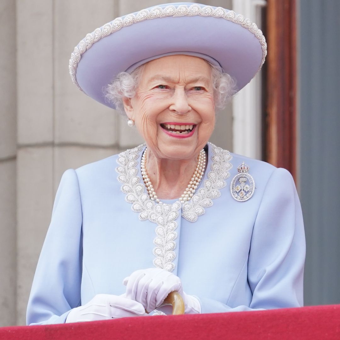 Las piezas más emblemáticas de la Reina Isabel II que forman parte de su exposición en el Palacio de Buckingham