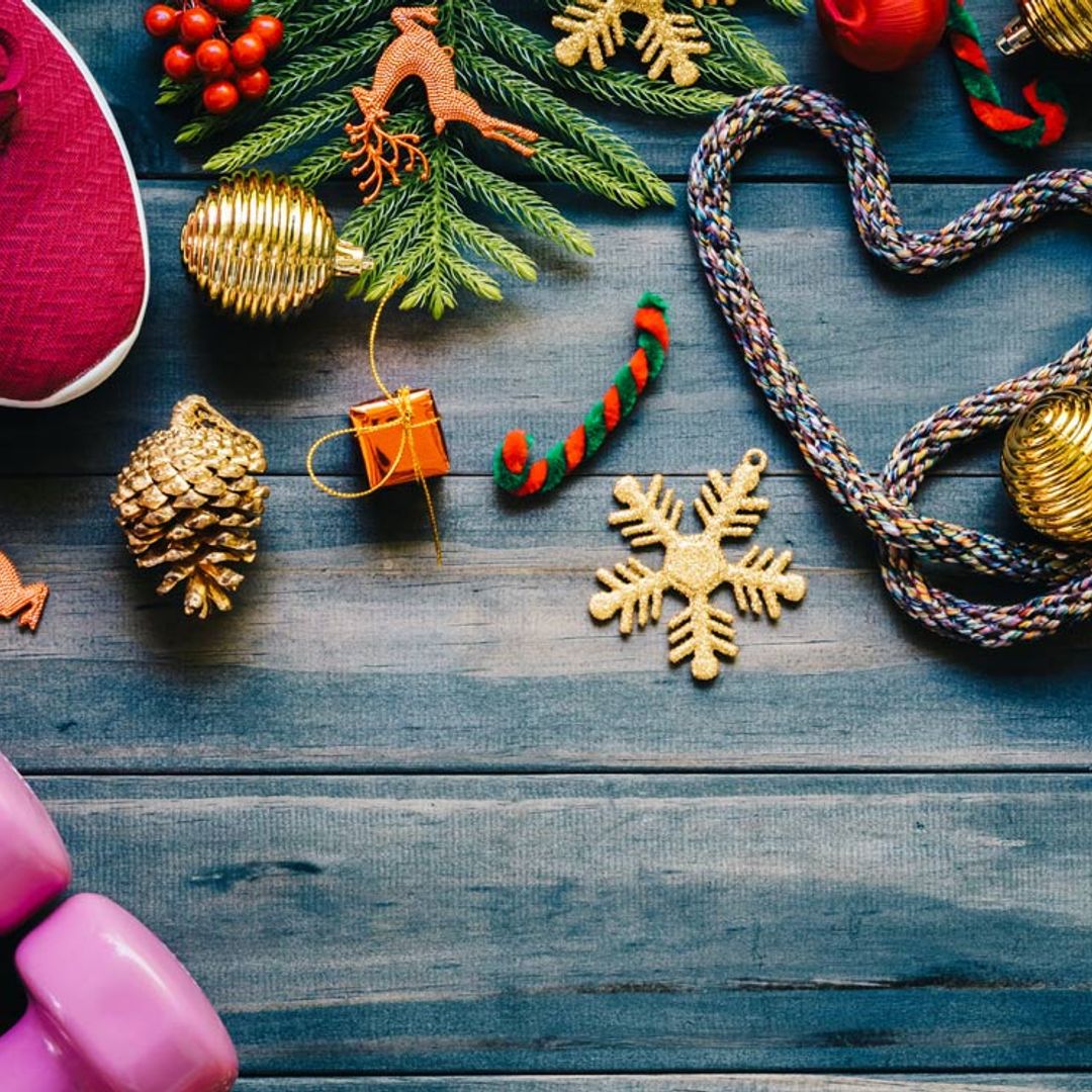 Combate los excesos navideños con estos nueve ejercicios para hacer entre comilonas