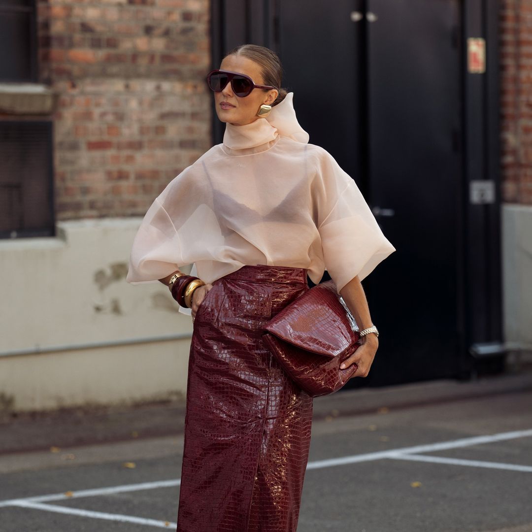 Estos 5 colores combinan genial con el burdeos y te ayudarán a crear looks mucho más elegantes