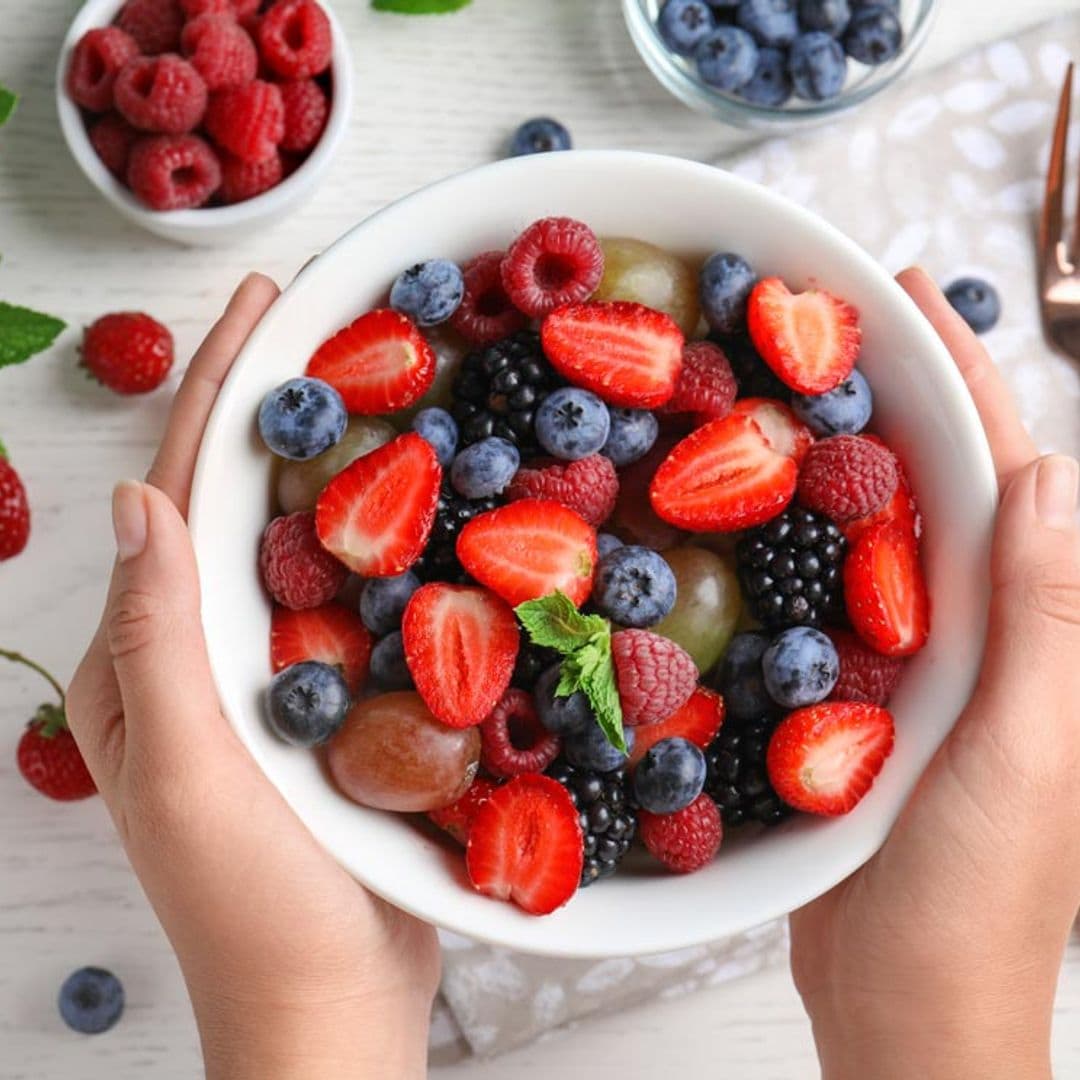 Cenar fruta, ¿sí o no? Los expertos responden a una de las dudas más frecuentes si estás a dieta