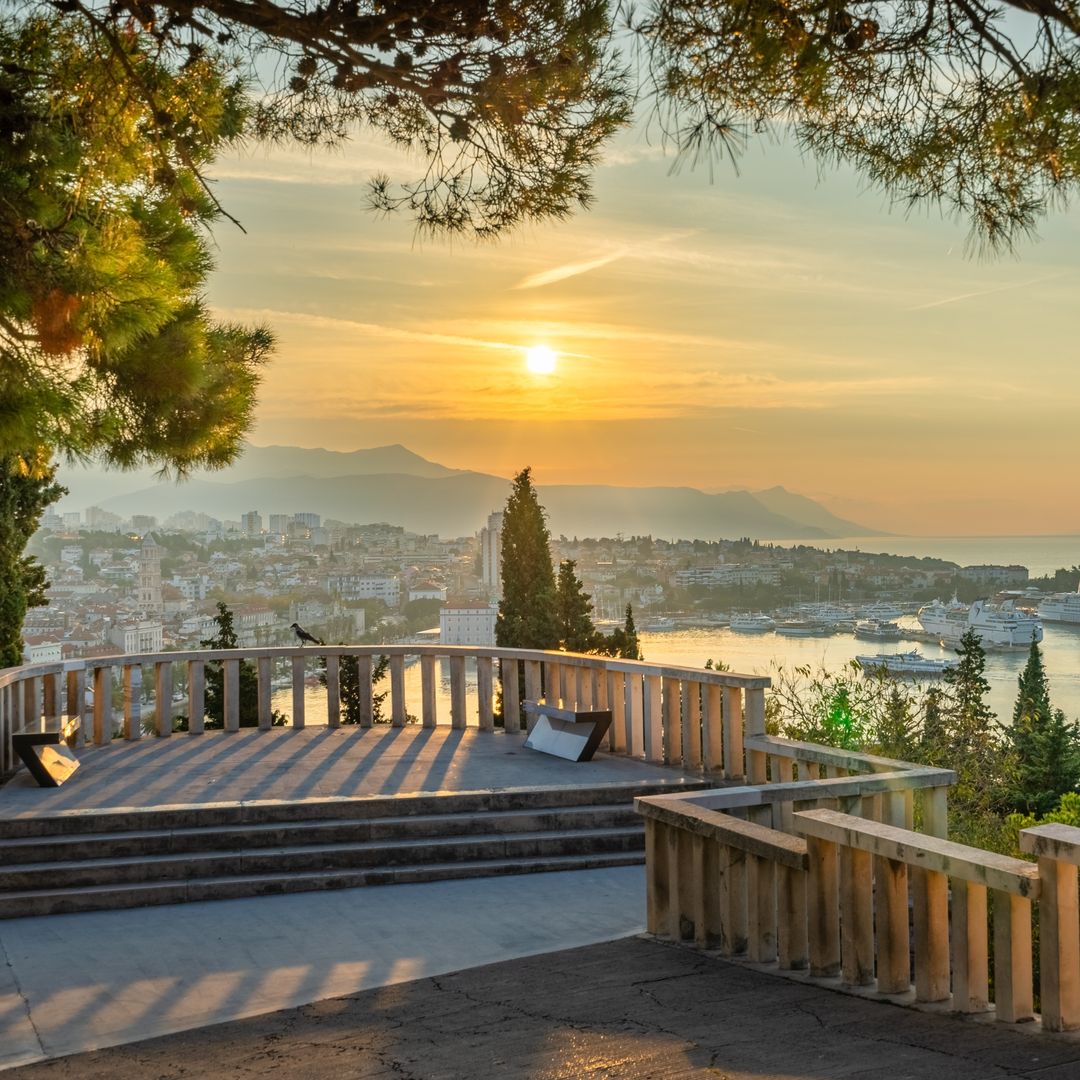 Panorámica al atardecer desde el monte Marjan, Split, Croacia